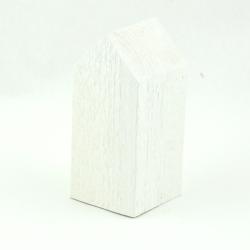 På billedet ser du et lille, minimalistisk husmodel legetøj med en ru, tekstureret overflade. Huset er helt malet i en ensartet, ren hvid farve, der giver en følelse af ro og enkelthed. Farven kunne afspejle en af vores højkvalitets hvide maling, som finder vej til vores 5 liters spande til træbeskyttelse. Dette eksempel kunne hjælpe kunder med at forestille sig, hvordan den hvide maling ville se ud på deres træværk eller gulve.