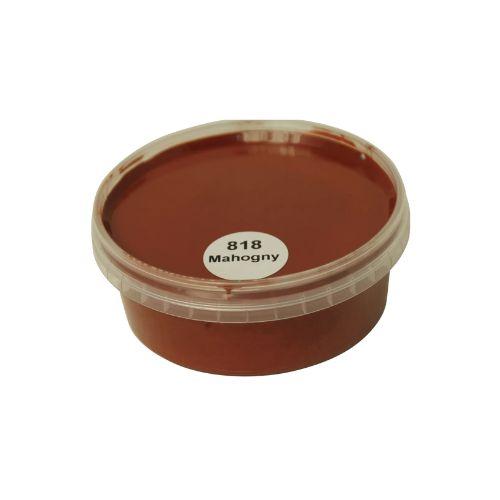 Billedet viser en rund farveprøve bøtte med maling i en ensartet, livlig og klar grå mahogny farve. Overfladen fremstår dækkende og jævn, hvilket giver et realistisk indtryk af farvens udtryk på malede overflader. Farveprøven anvendes til at vurdere nuance, dækkeevne og finish før valg af maling til større projekter. Den røde farve repræsenterer en af de farvenuancer, som findes i udvalget af træbeskyttelse.