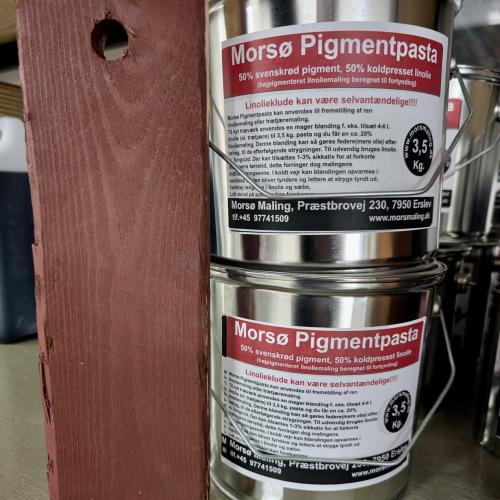 Rød pigmentpasta til at blande maling selv. 